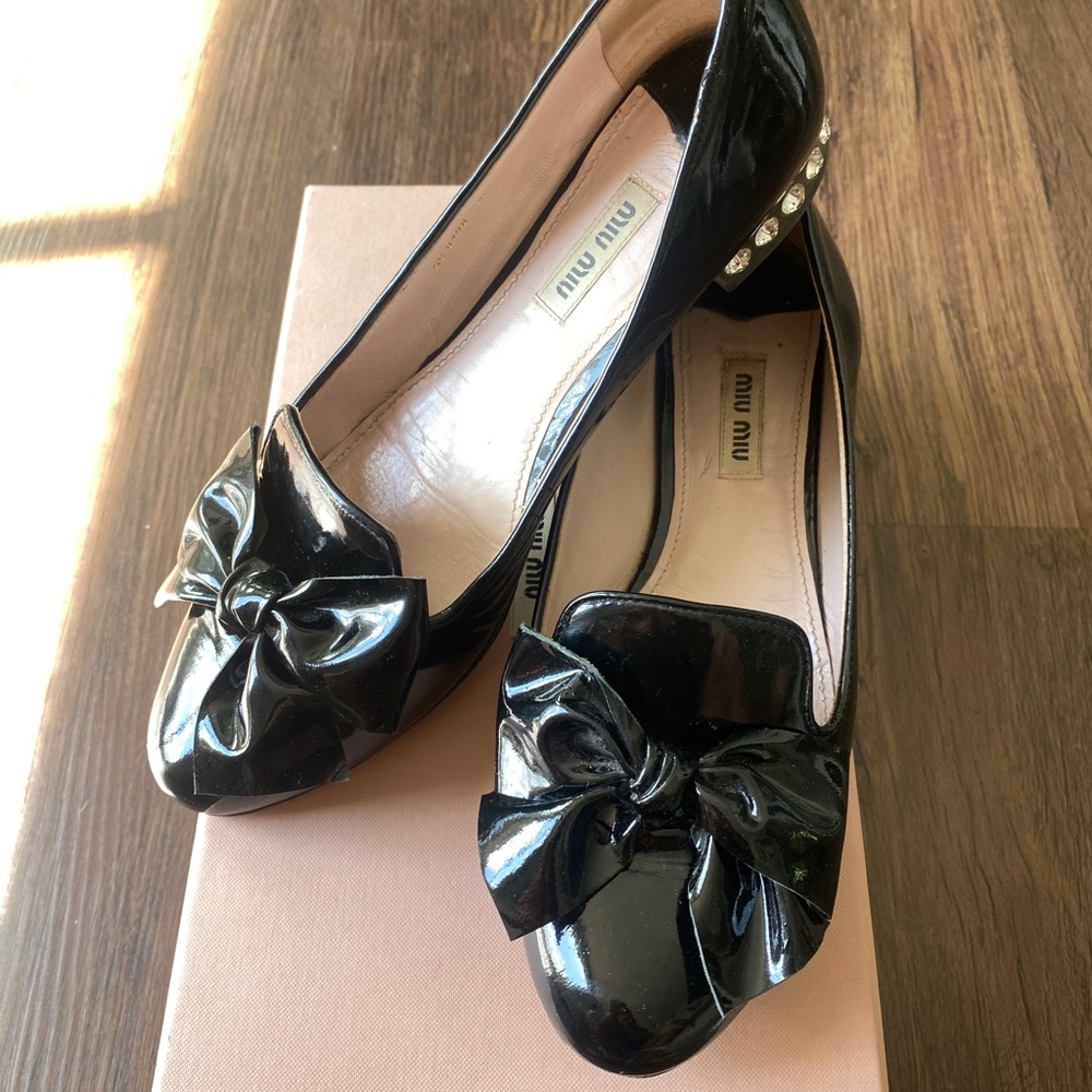 Miu Miu Black Patent Leather Bow Ballet Flats Siz… - image 1